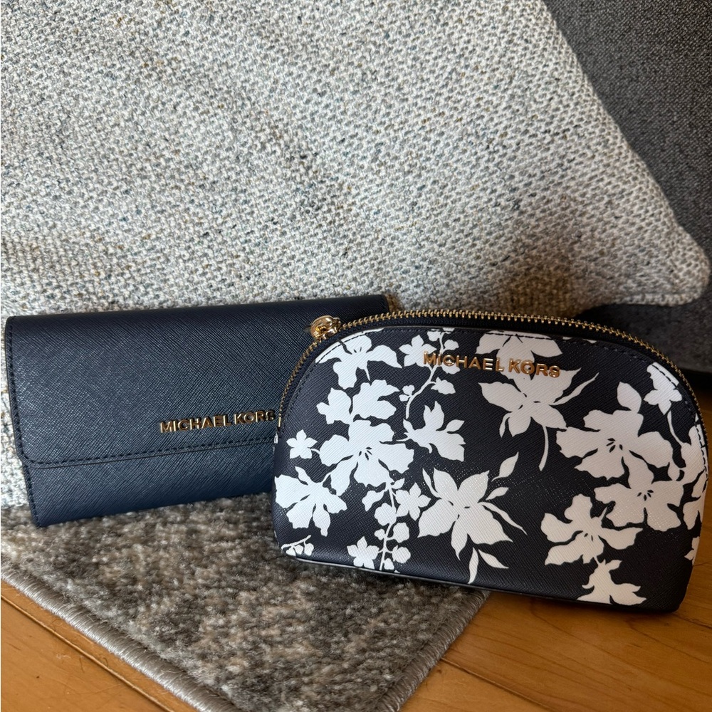 Michael Kors Navy Blue Accessory Set